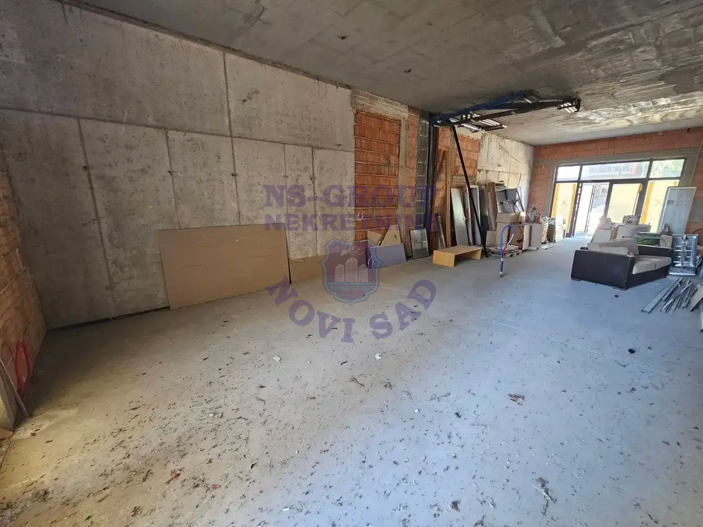 lokal za izdavanje Novi Sad 89m2 14002