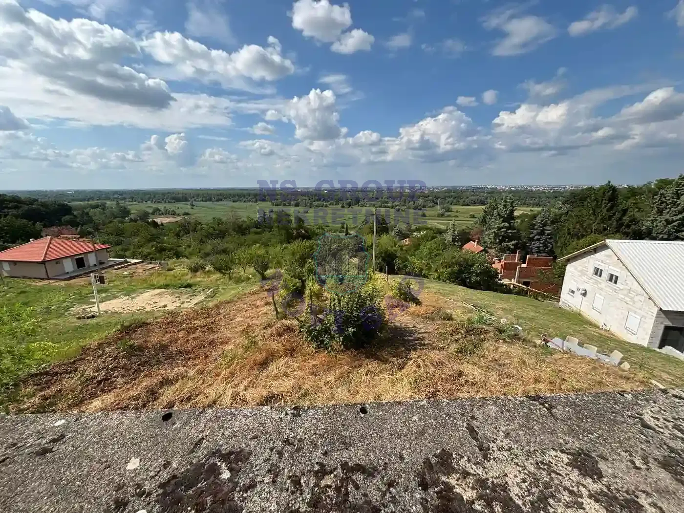 plac na prodaju Ledinci 858m2 552325