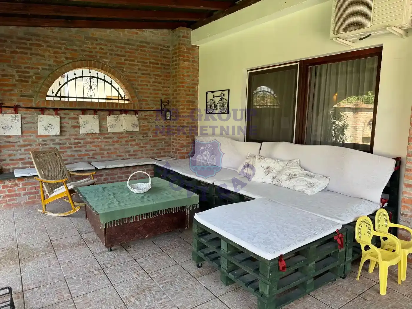 kuca na prodaju Bački Petrovac 220m2 552314