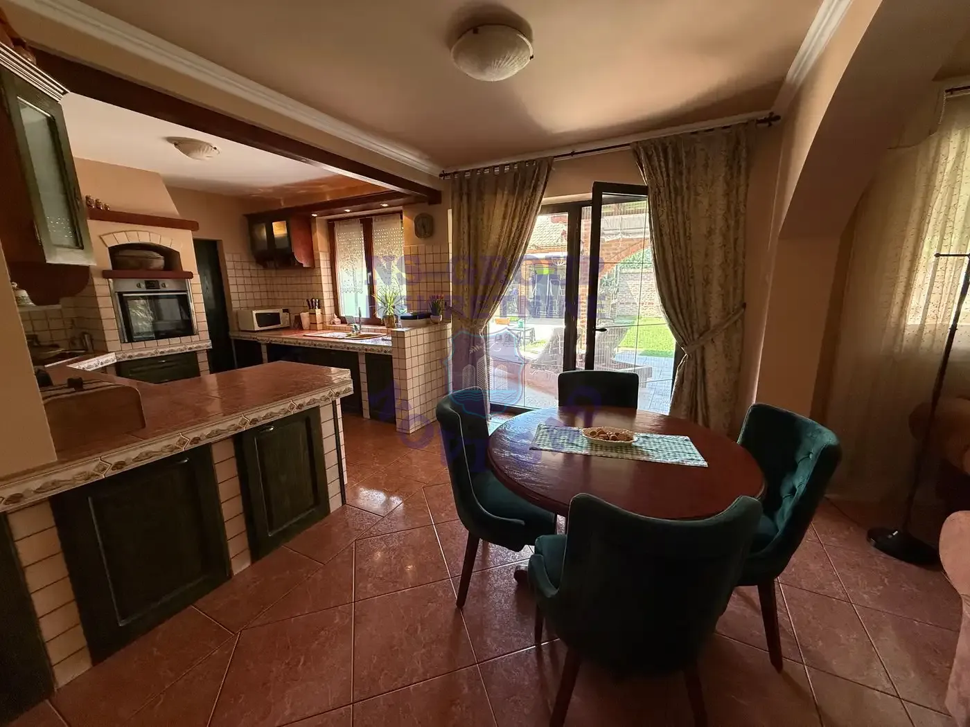 kuca na prodaju Bački Petrovac 220m2 552314