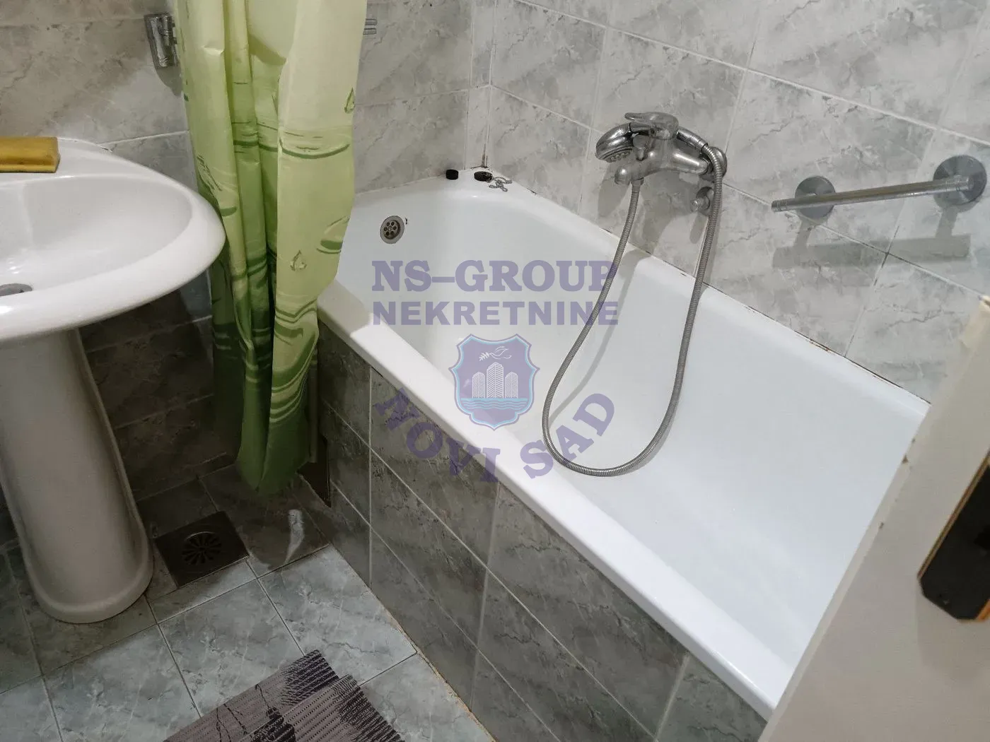 stan na prodaju Novi Sad 56m2 550113