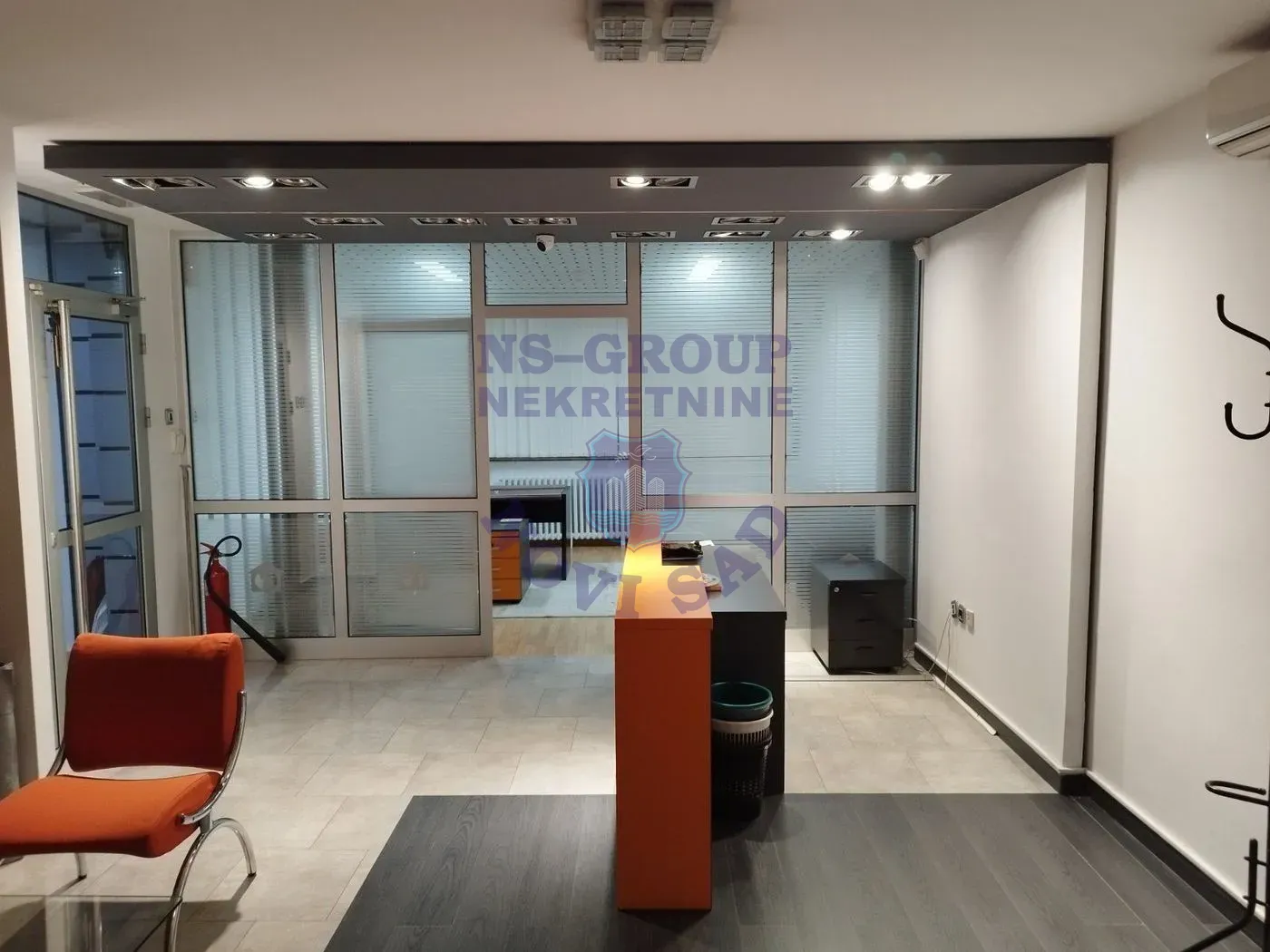 lokal na prodaju Novi Sad 270m2 552768