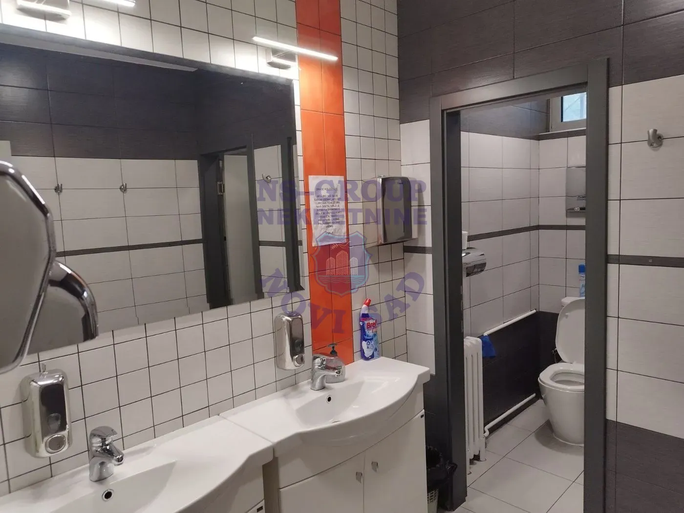 lokal na prodaju Novi Sad 270m2 552768