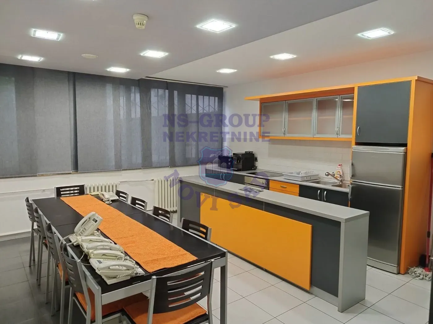 lokal na prodaju Novi Sad 270m2 552768