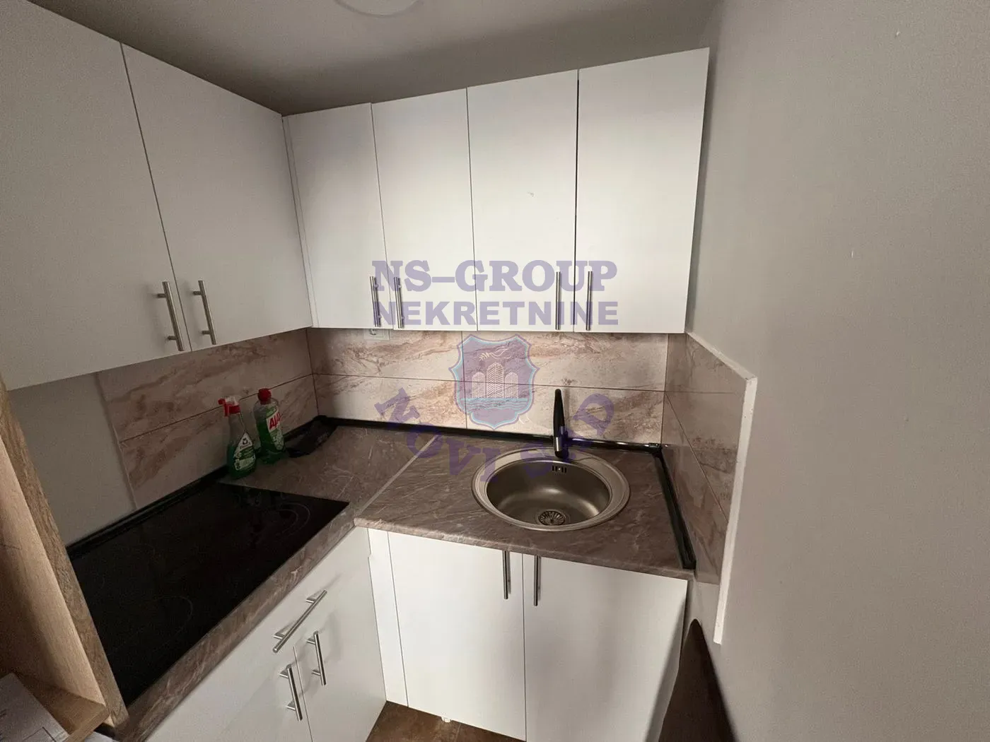 stan na prodaju Novi Sad, 19m2 552932