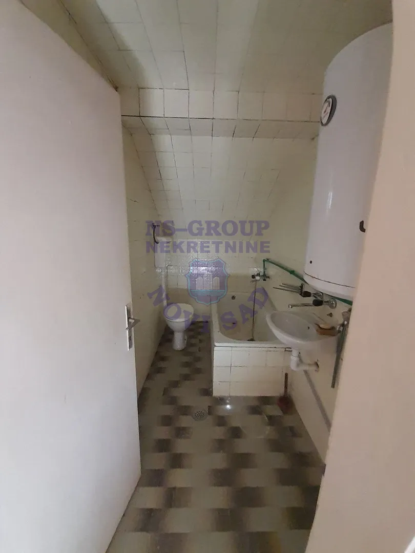 kuca na prodaju Sremska Kamenica 209m2 549424