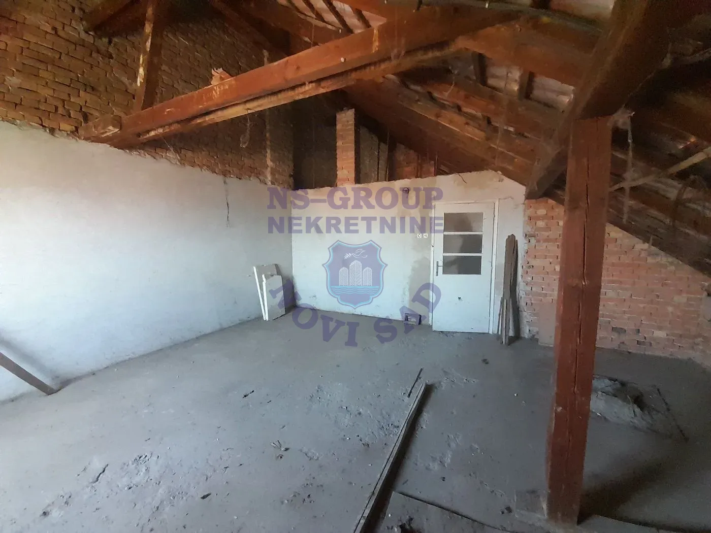 kuca na prodaju Sremska Kamenica 209m2 549424