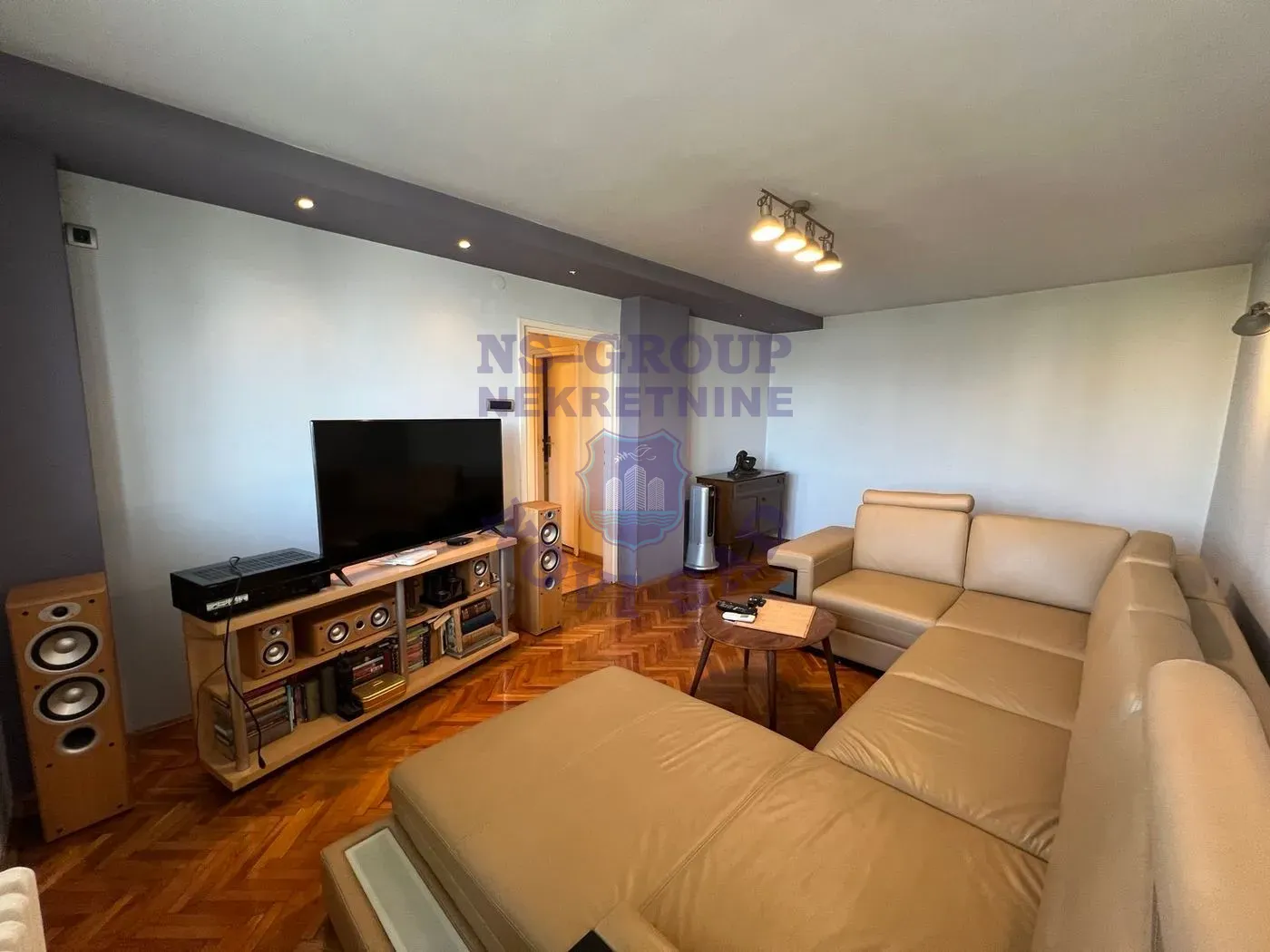 stan na prodaju Novi Sad, 66m2 552990