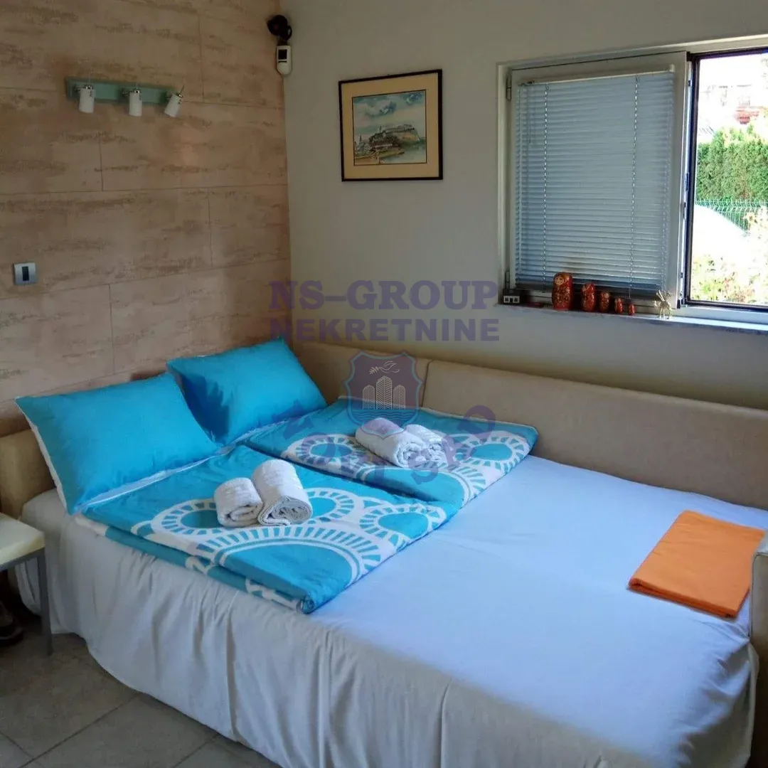 kuca na prodaju Petrovaradin 30m2 553152