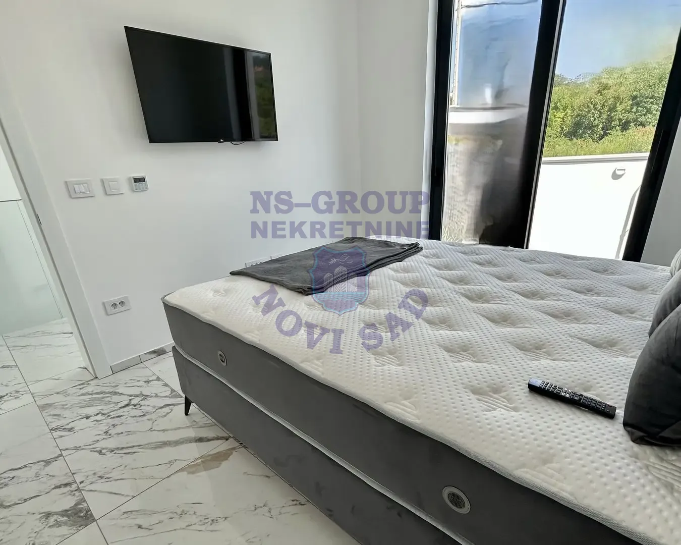kuca za izdavanje Sremska Kamenica 180m2 14337