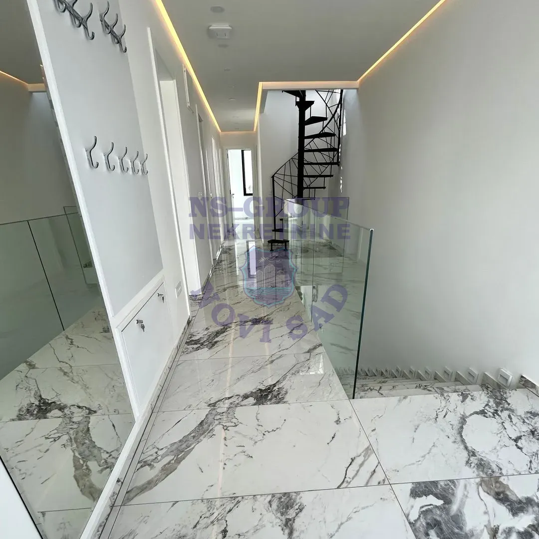 kuca za izdavanje Sremska Kamenica 180m2 14337