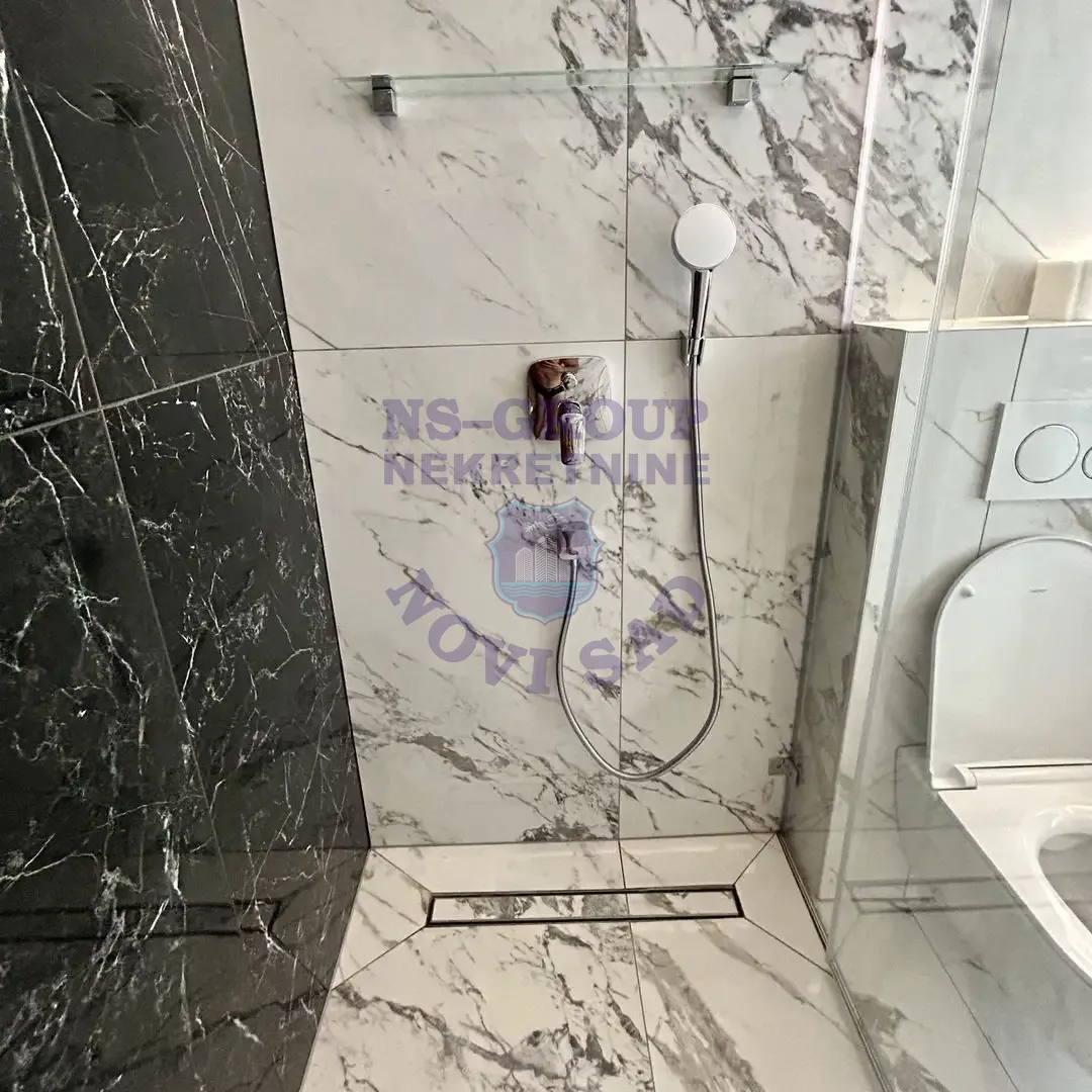kuca za izdavanje Sremska Kamenica 180m2 14337
