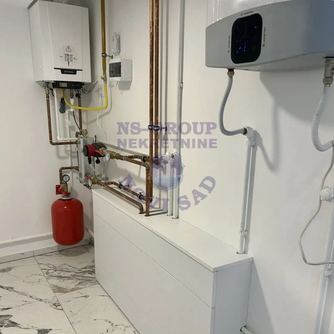 kuca za izdavanje Sremska Kamenica 180m2 14337