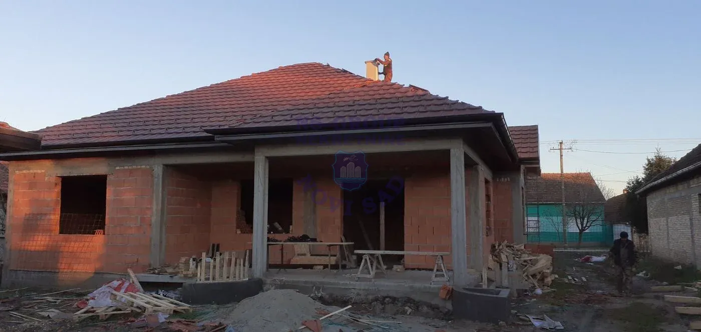 kuca na prodaju Temerin 192m2 553737
