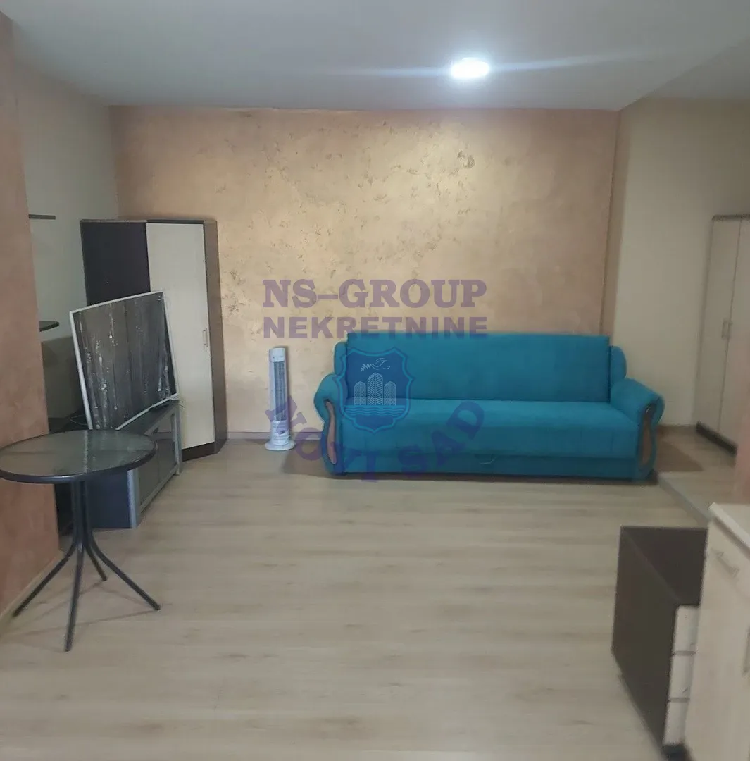 stan na prodaju Veternik 40m2 537878