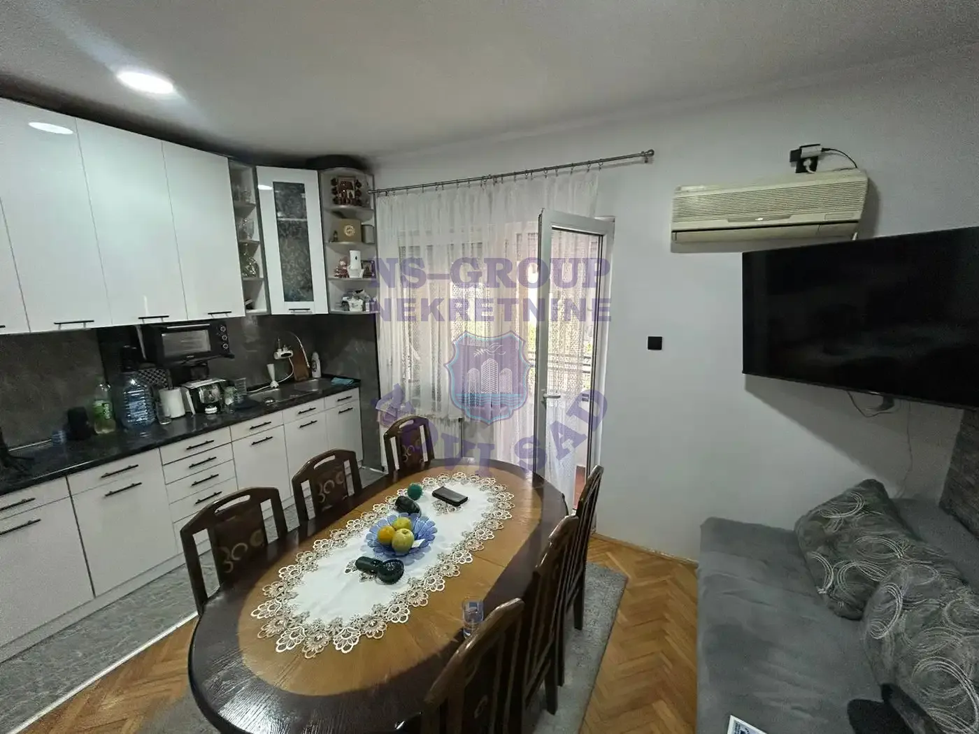 stan na prodaju Novi Sad, 49m2 553672