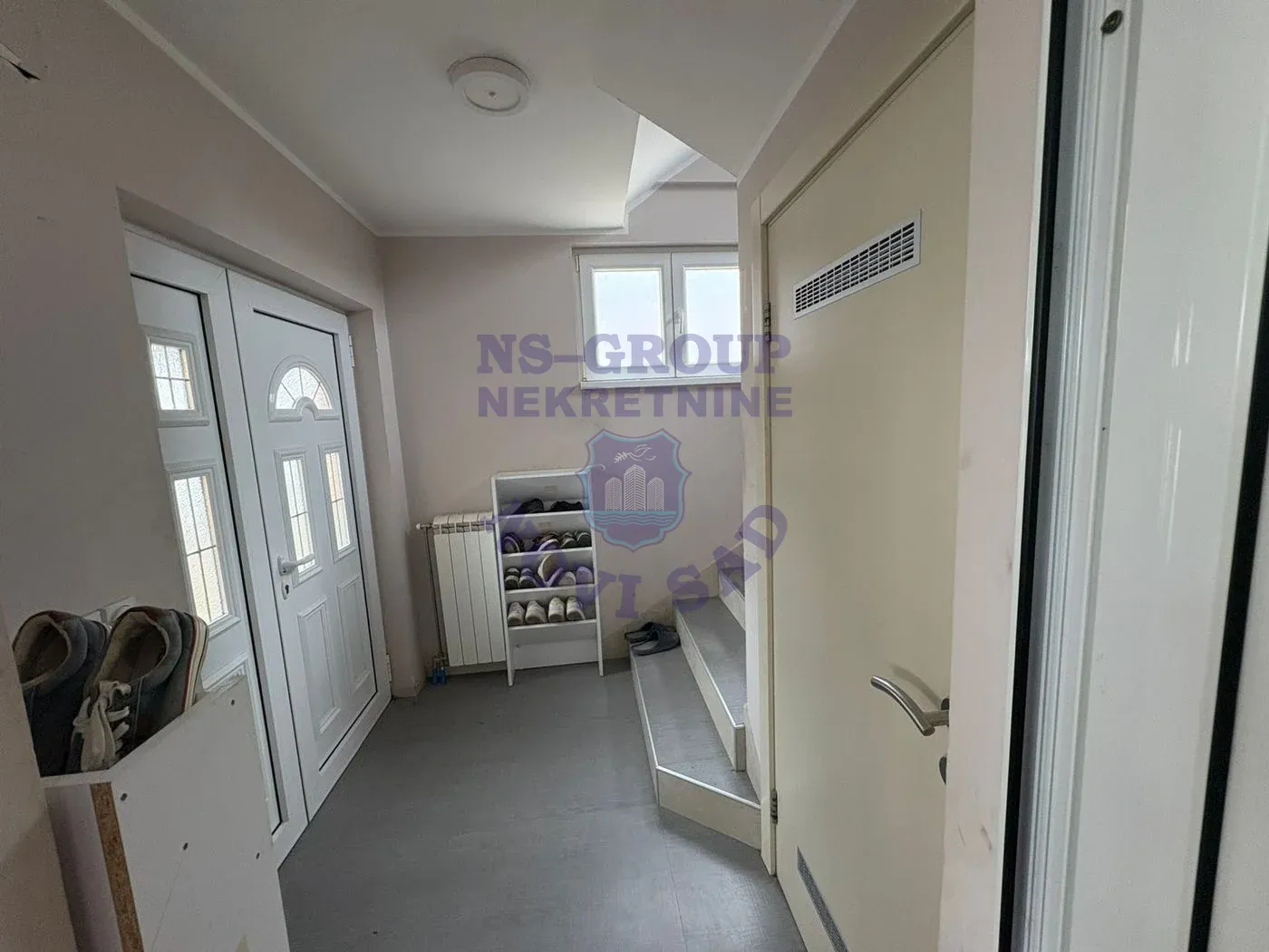 kuca na prodaju Petrovaradin 310m2 553865