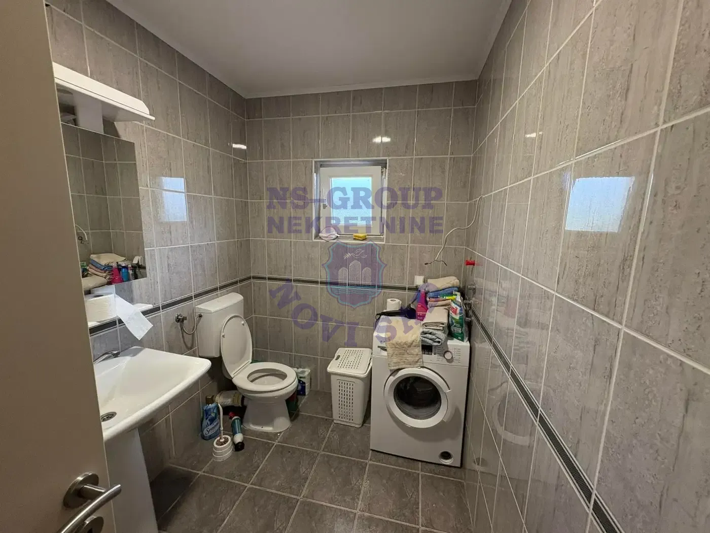 kuca na prodaju Petrovaradin 310m2 553865