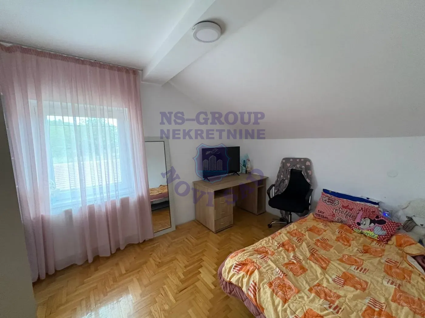 kuca na prodaju Petrovaradin 310m2 553865
