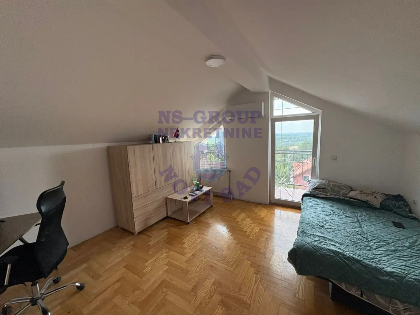 kuca na prodaju Petrovaradin 310m2 553865