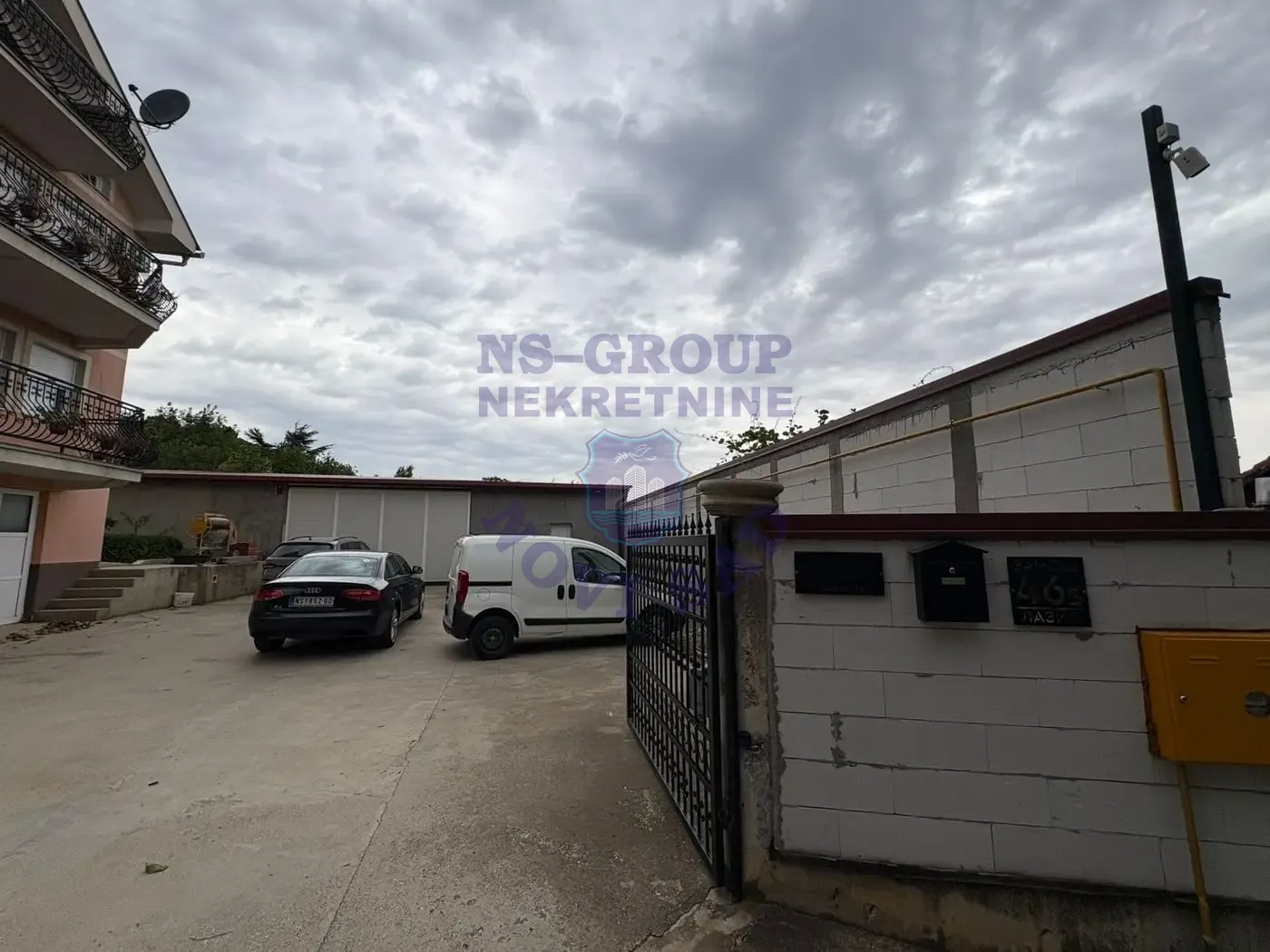kuca na prodaju Petrovaradin 310m2 553865