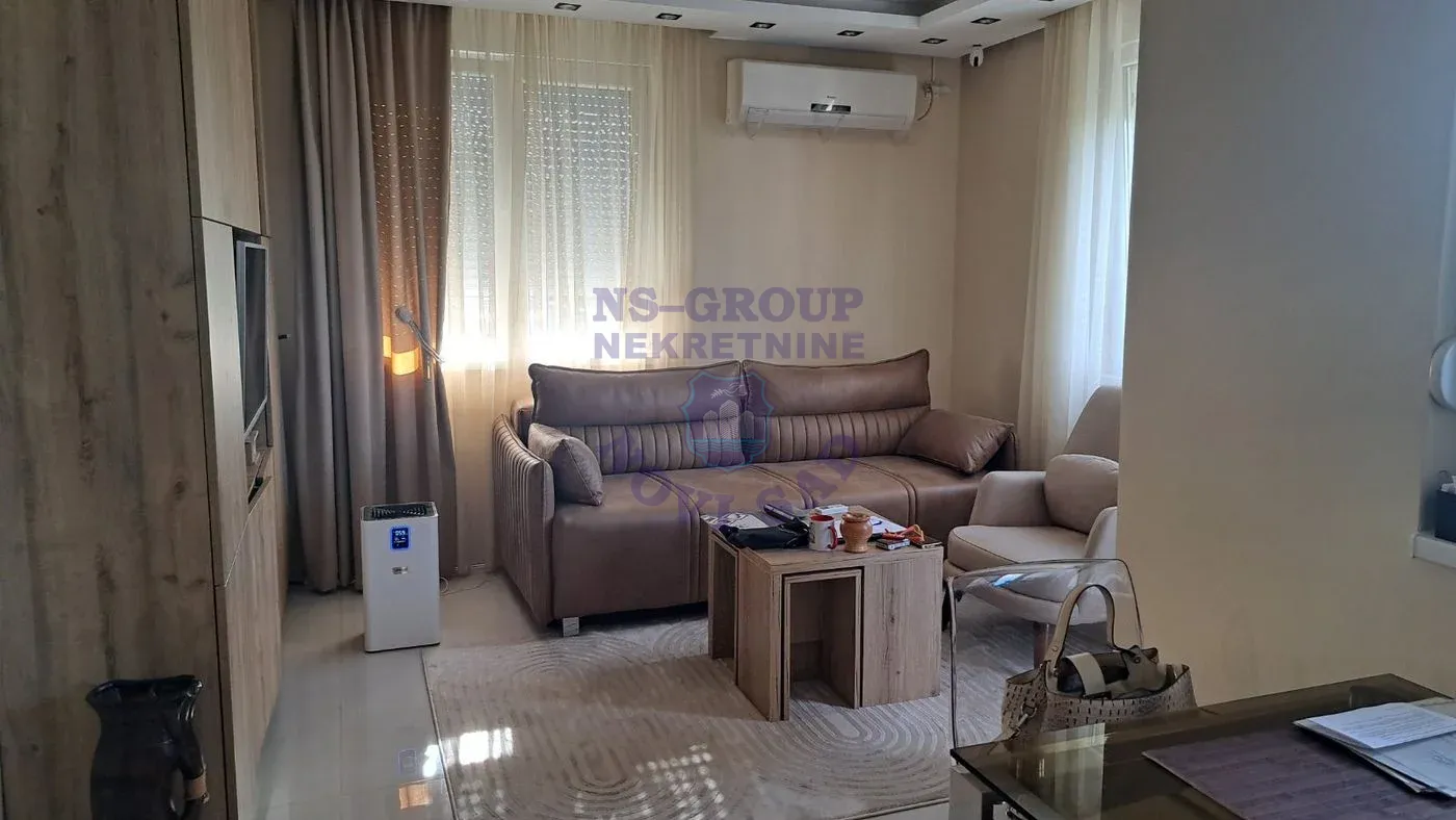 stan na prodaju Novi Sad, 42m2 555109