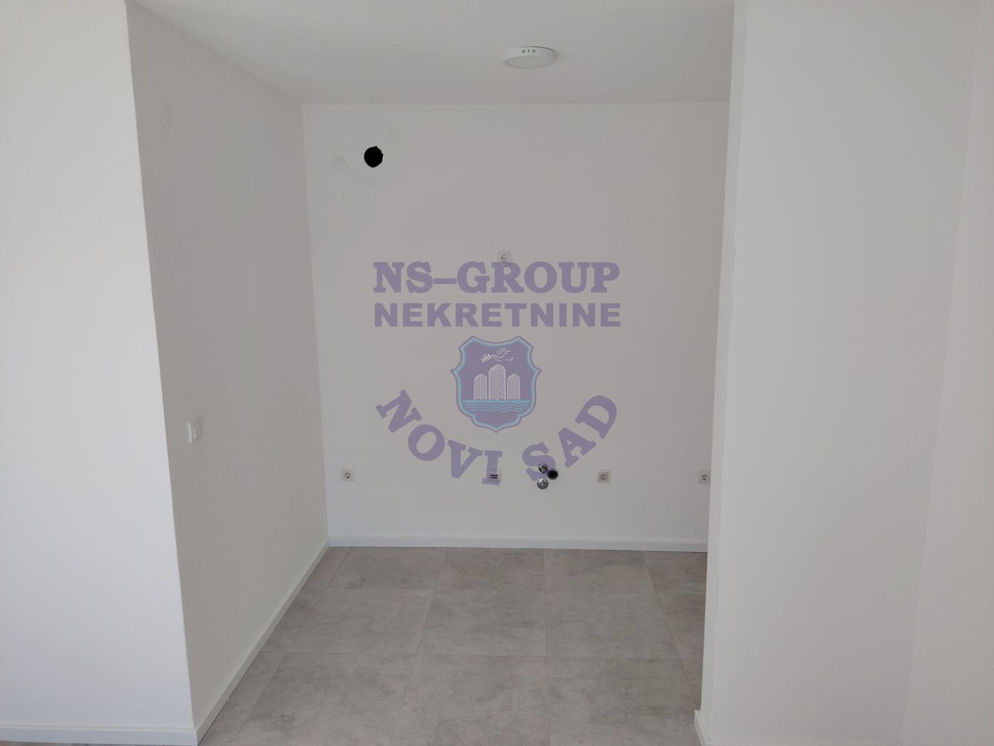 lokal za izdavanje Novi Sad 350m2 14551