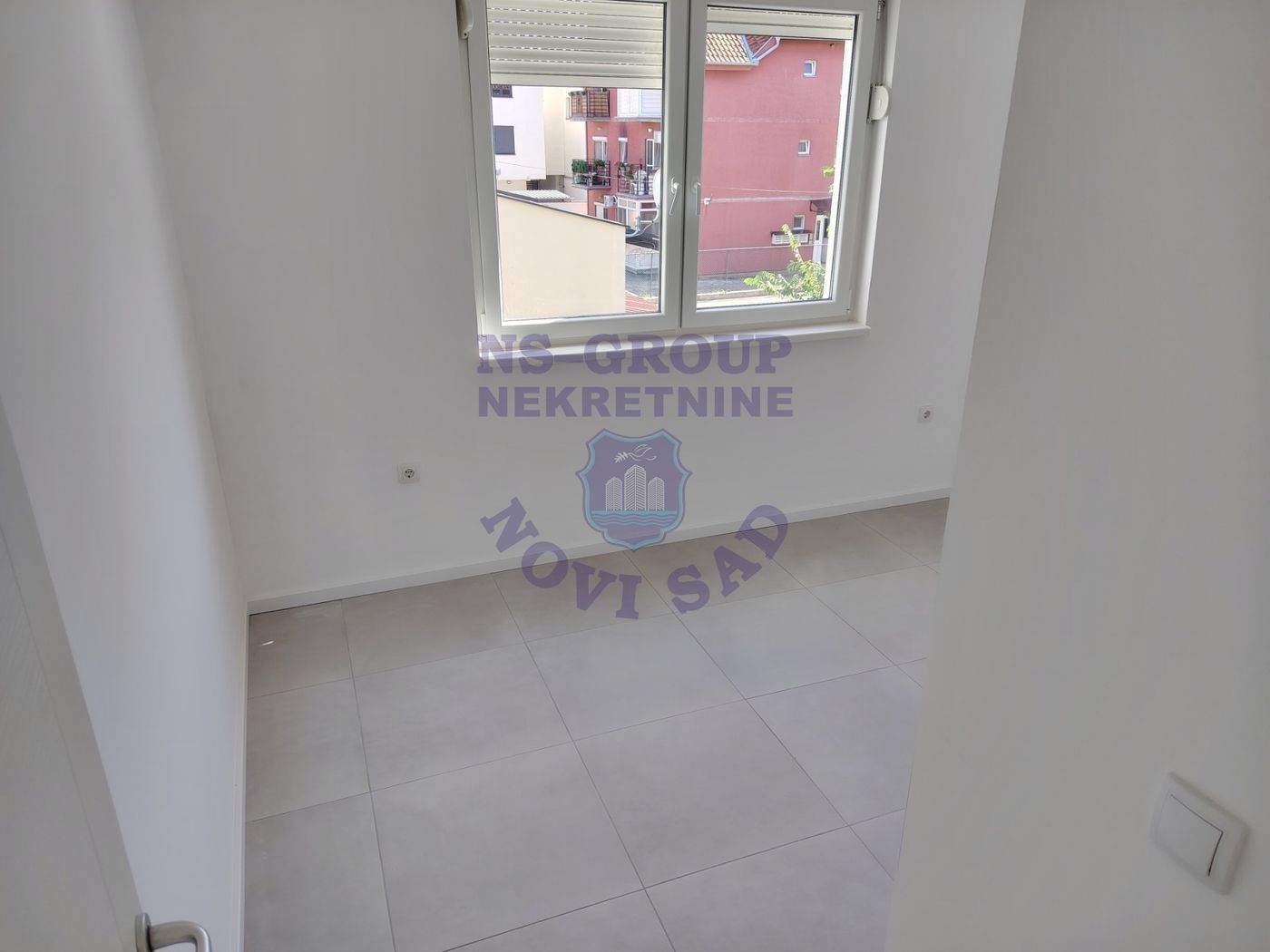 lokal za izdavanje Novi Sad 350m2 14551