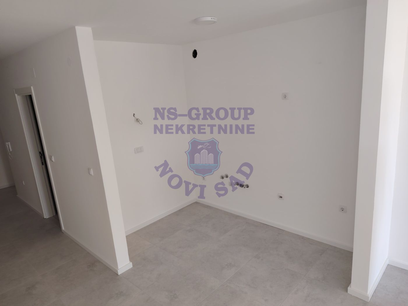 lokal za izdavanje Novi Sad 350m2 14551