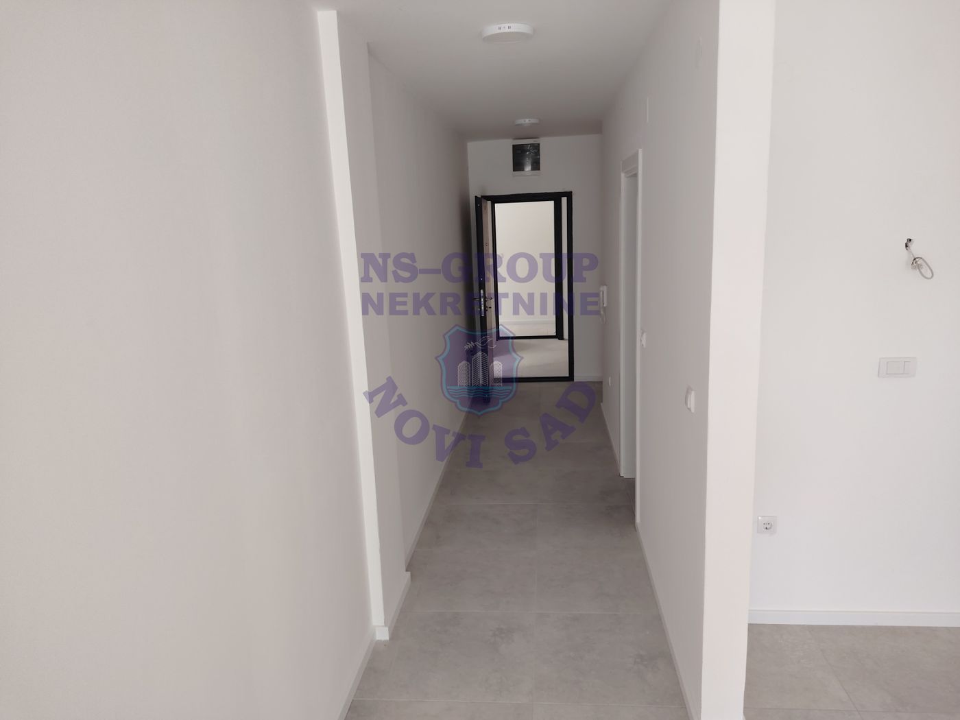 lokal za izdavanje Novi Sad 350m2 14551