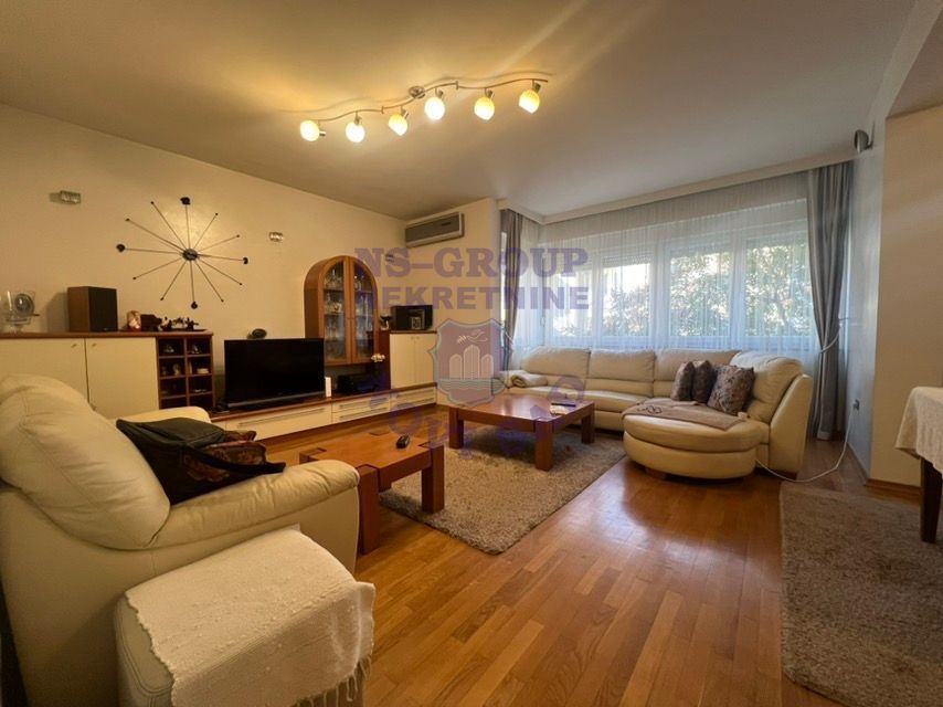 stan na prodaju Novi Sad, 120m2 555177