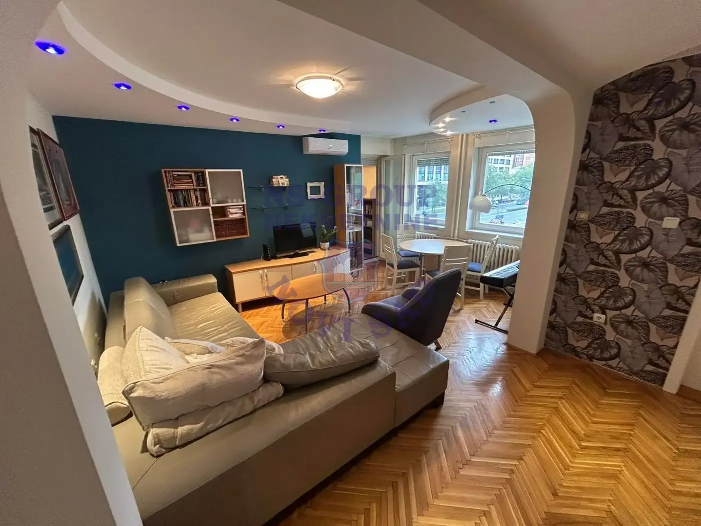 stan na prodaju Novi Sad, 73m2 555496