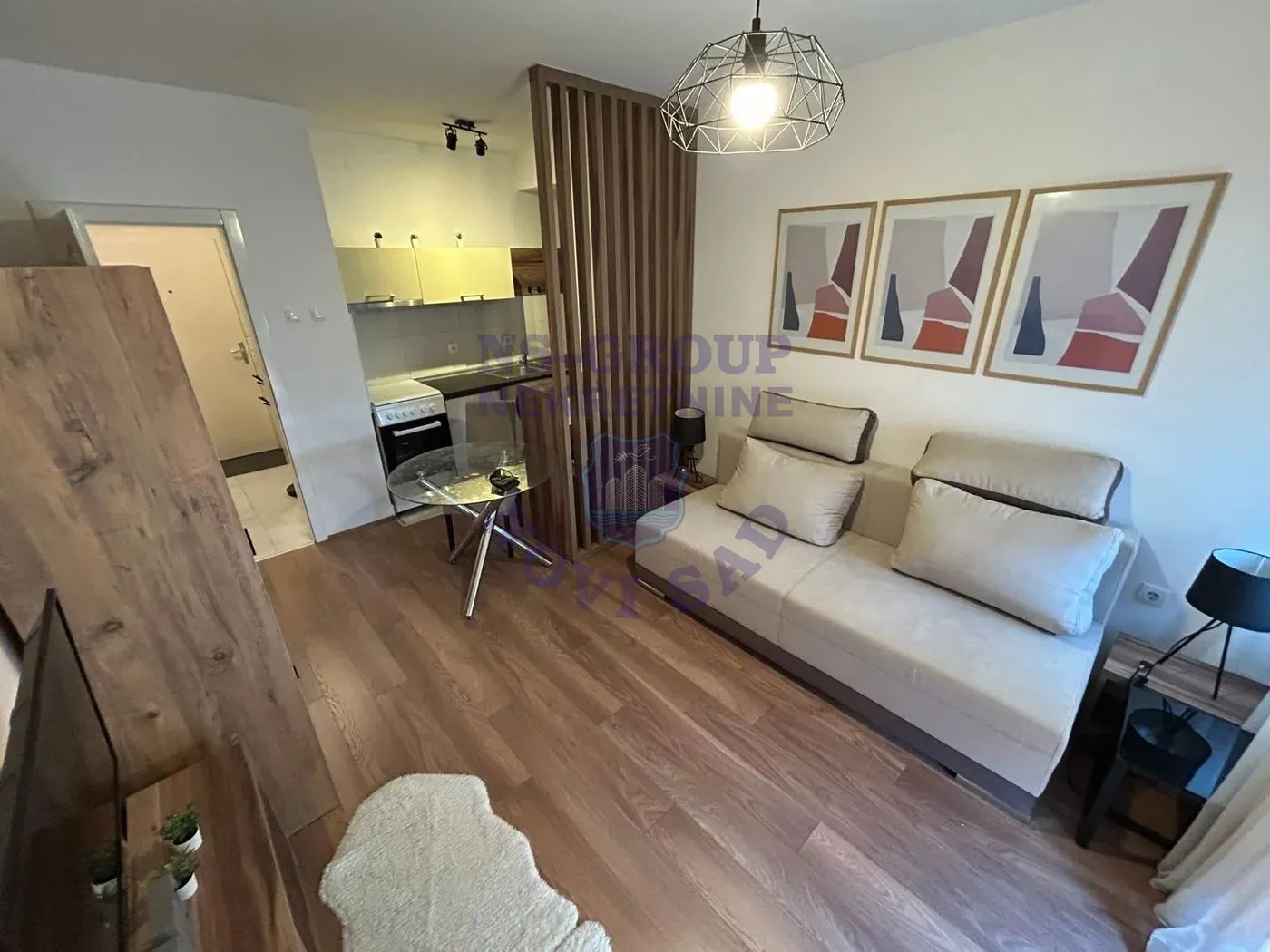 stan na prodaju Novi Sad, 25m2 552877