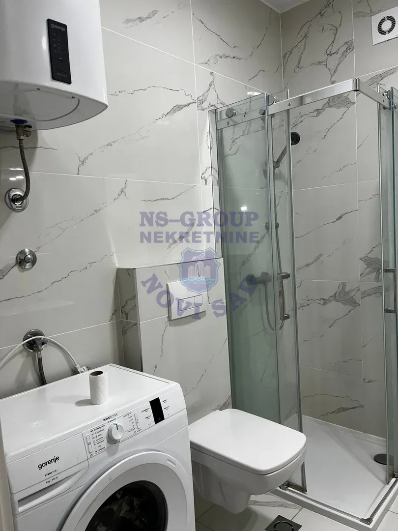 Stan na prodaju Novi Sad 40m2, 14609