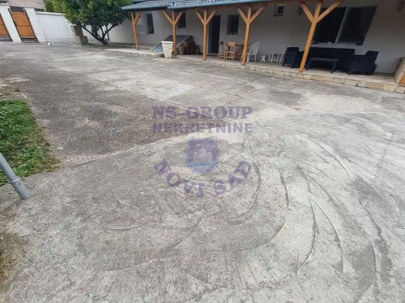 kuca na prodaju Vrdnik 102m2 555918
