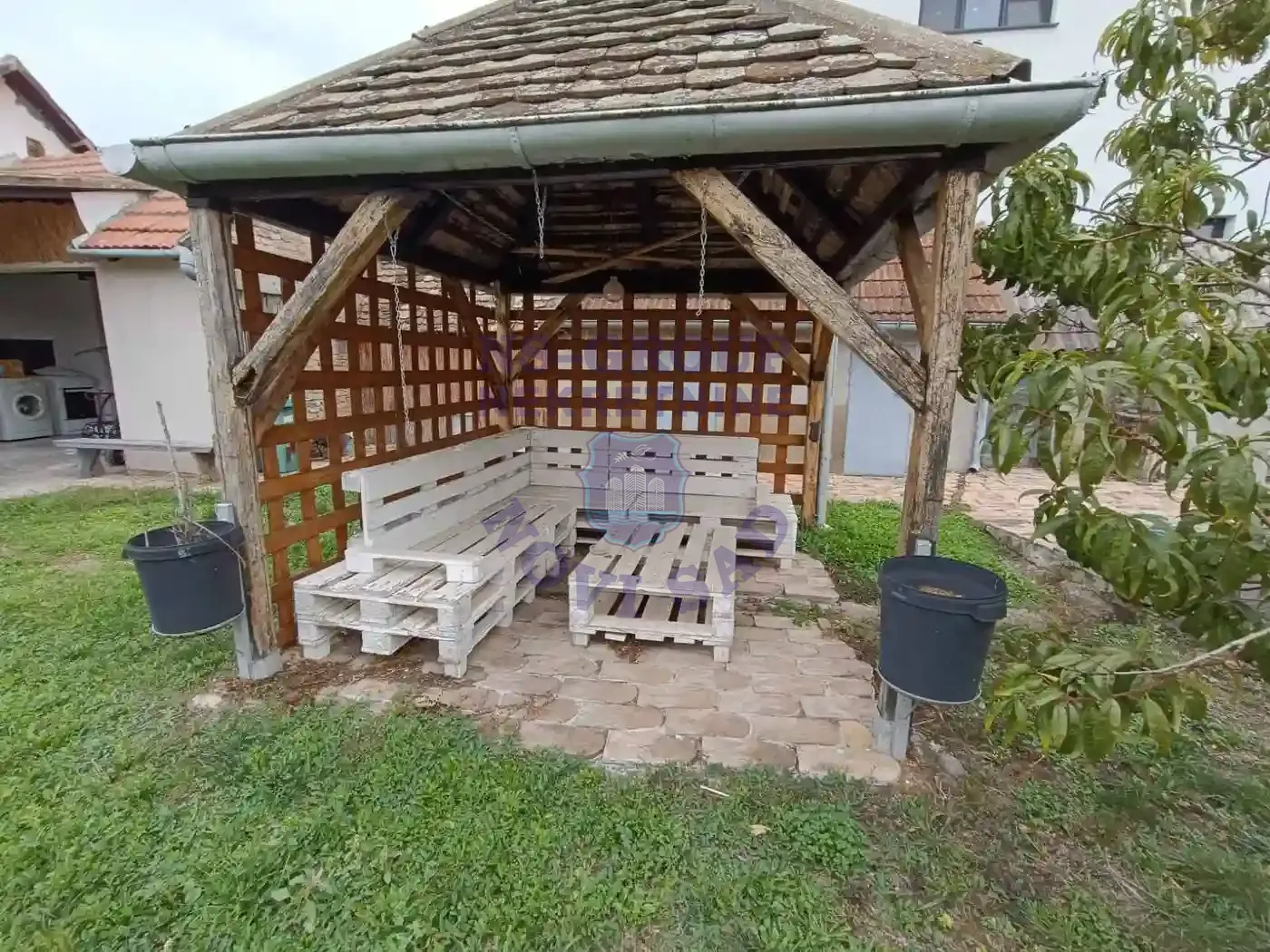 kuca na prodaju Vrdnik 102m2 555918