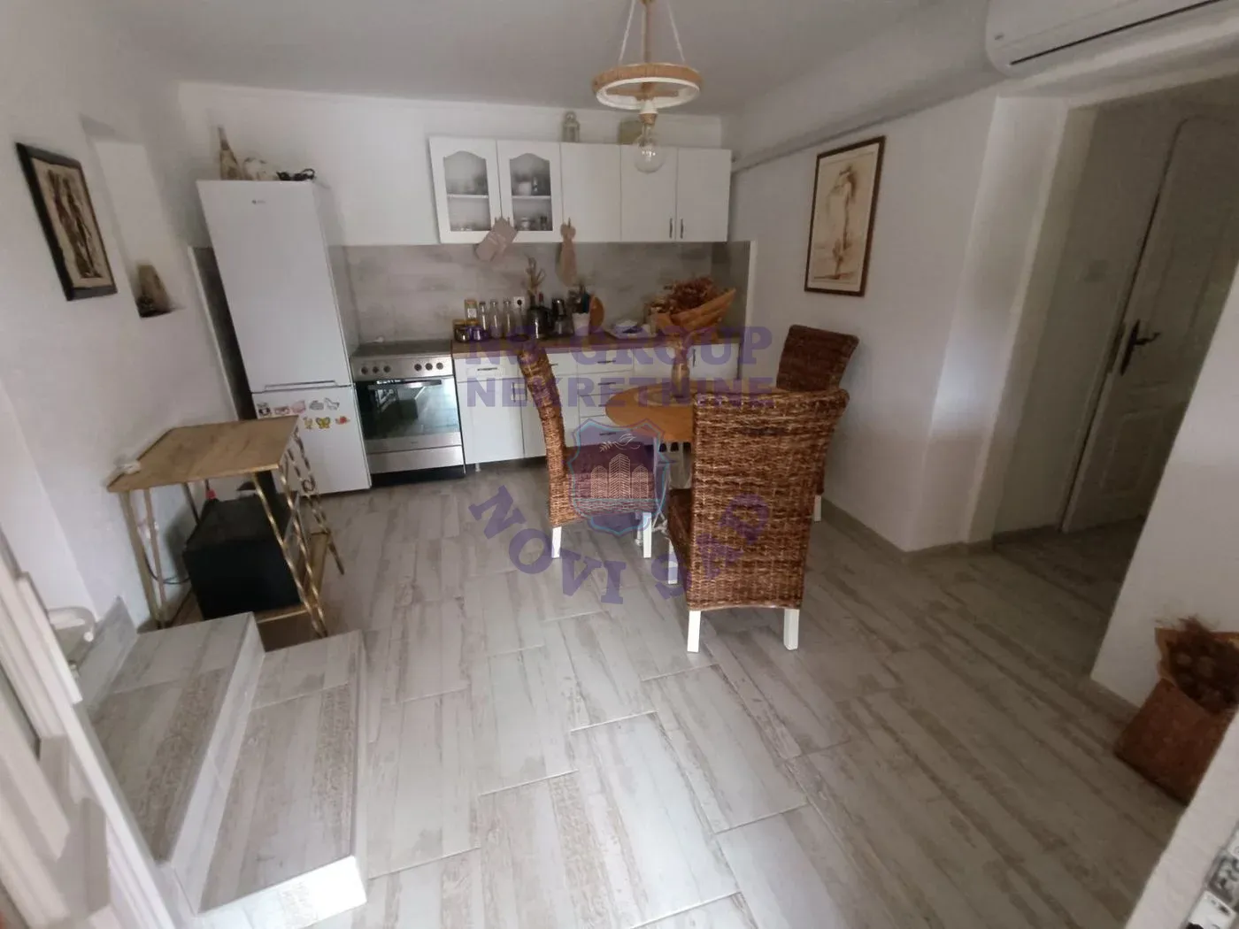 kuca na prodaju Vrdnik 102m2 555918