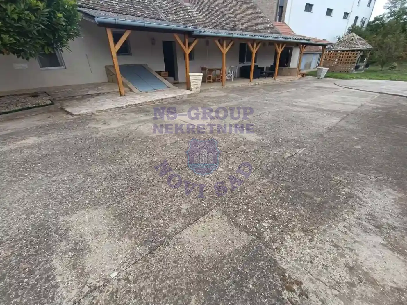 kuca na prodaju Vrdnik 102m2 555918