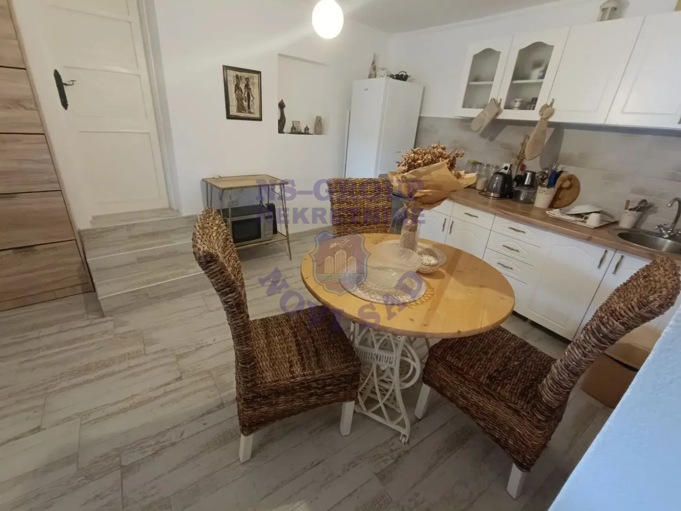kuca na prodaju Vrdnik 102m2 555918