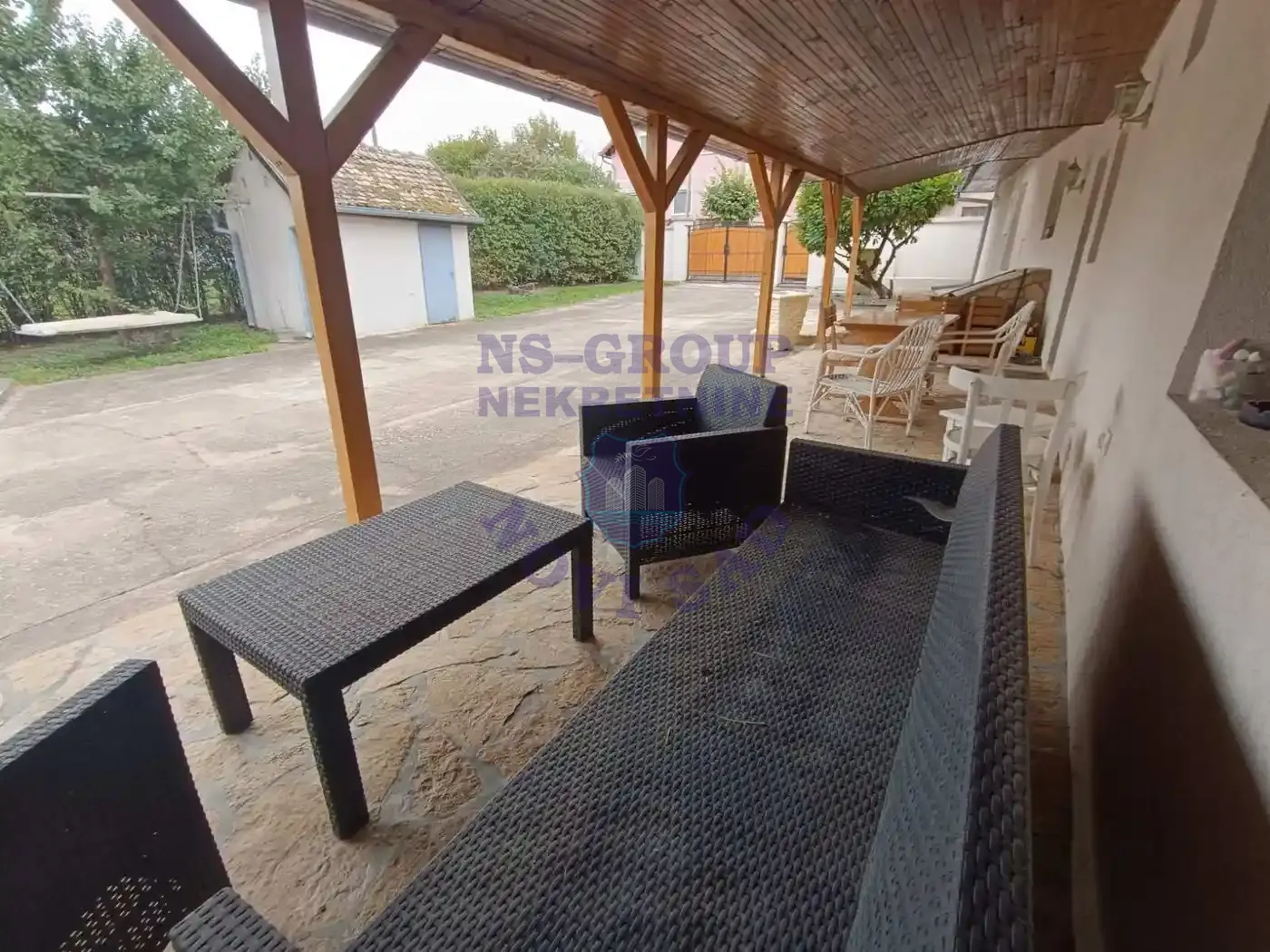 kuca na prodaju Vrdnik 102m2 555918