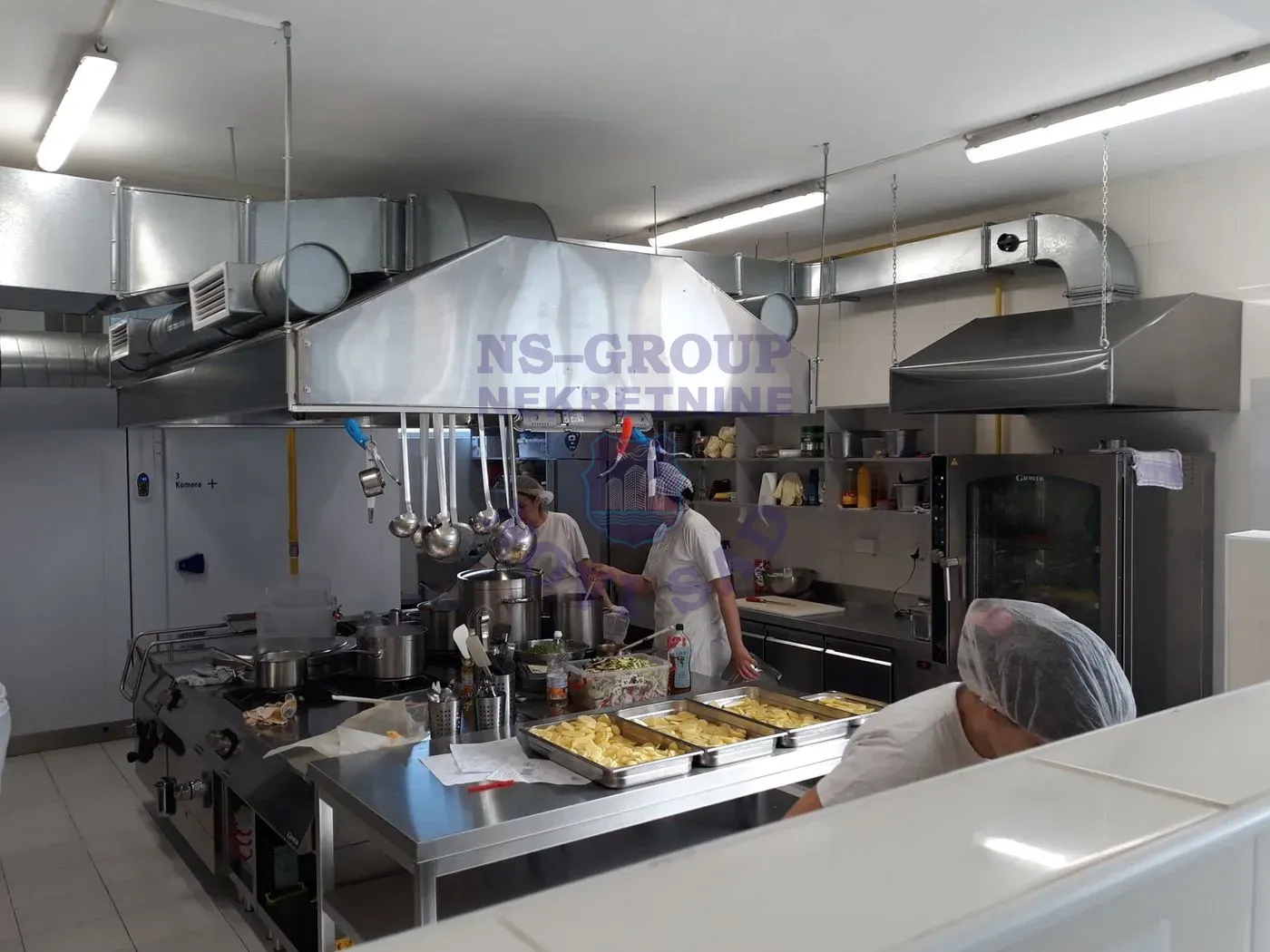 lokal na prodaju Novi Sad, 105m2 556353