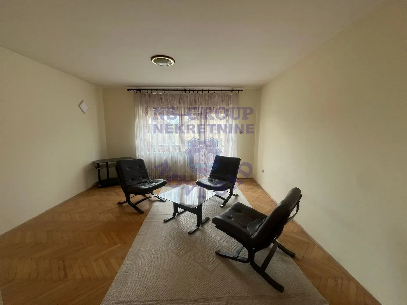 kuca na prodaju Bački Jarak 200m2 556551