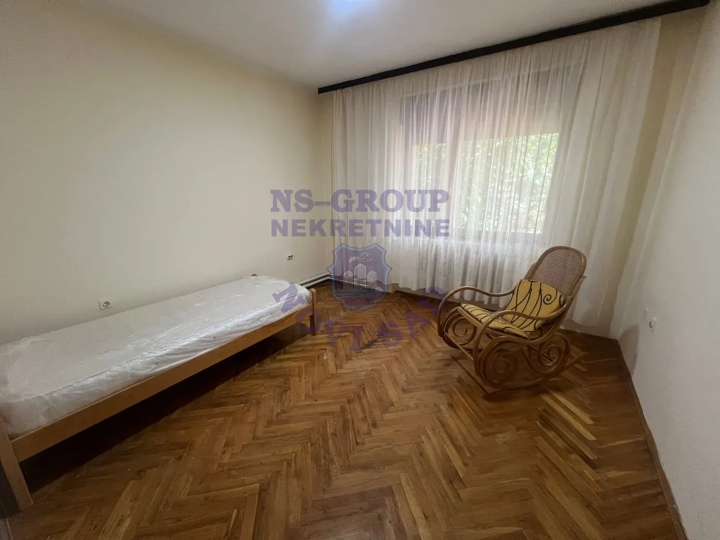 kuca na prodaju Bački Jarak 200m2 556551
