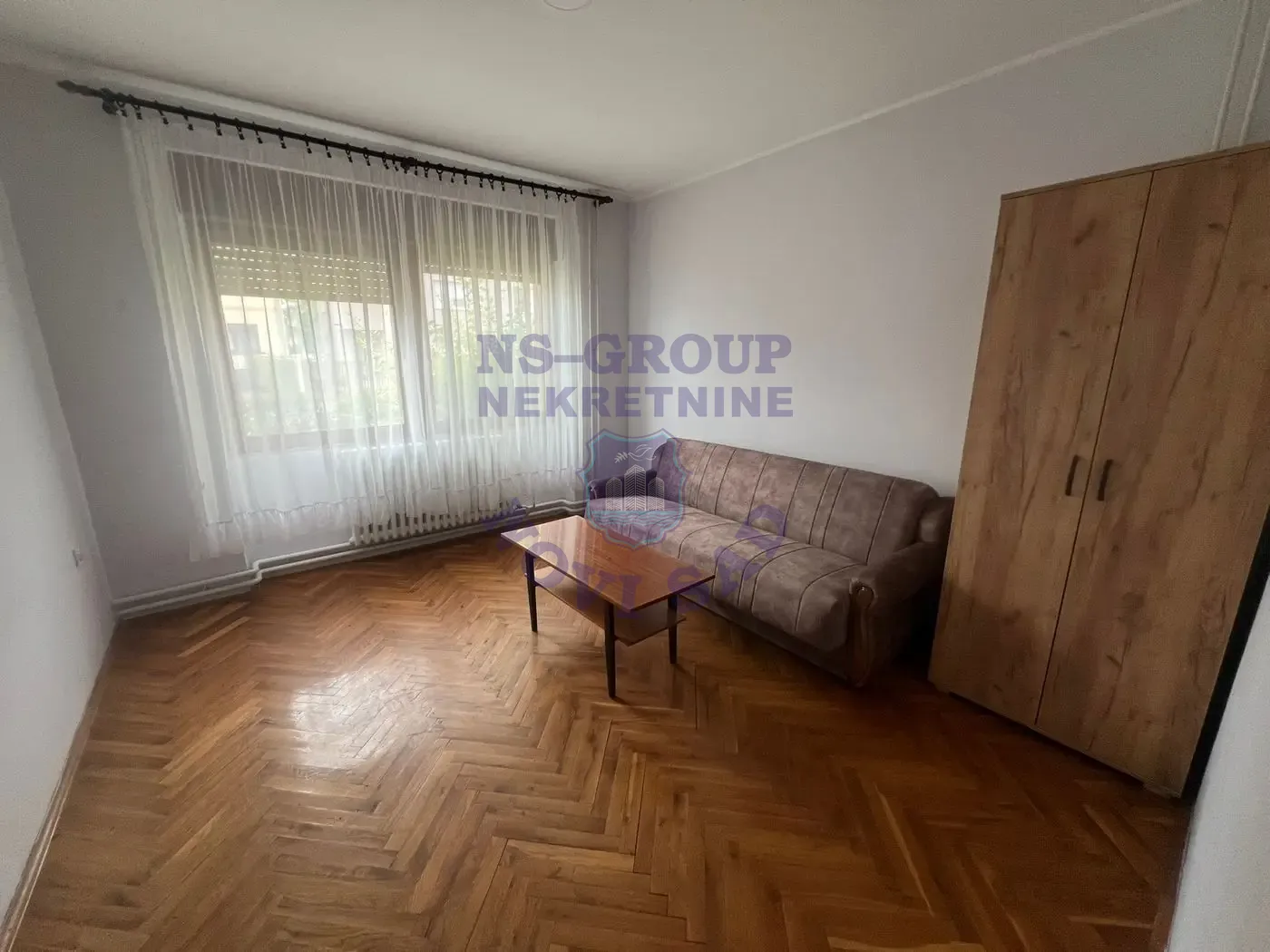 kuca na prodaju Bački Jarak 200m2 556551