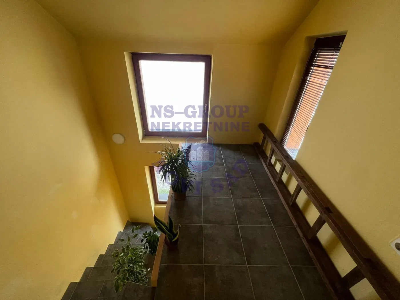 kuca na prodaju Bački Jarak 200m2 556551