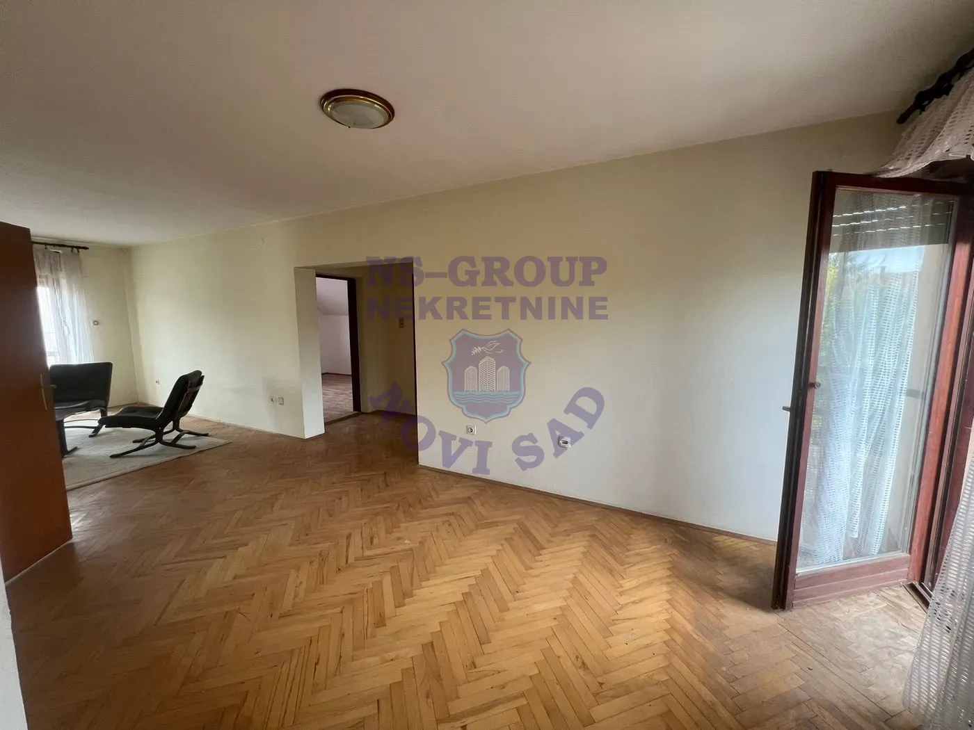 kuca na prodaju Bački Jarak 200m2 556551