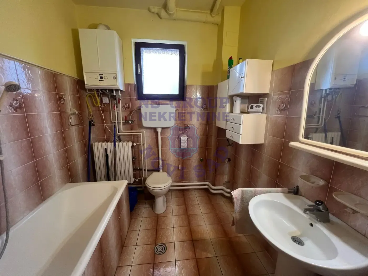 kuca na prodaju Bački Jarak 200m2 556551