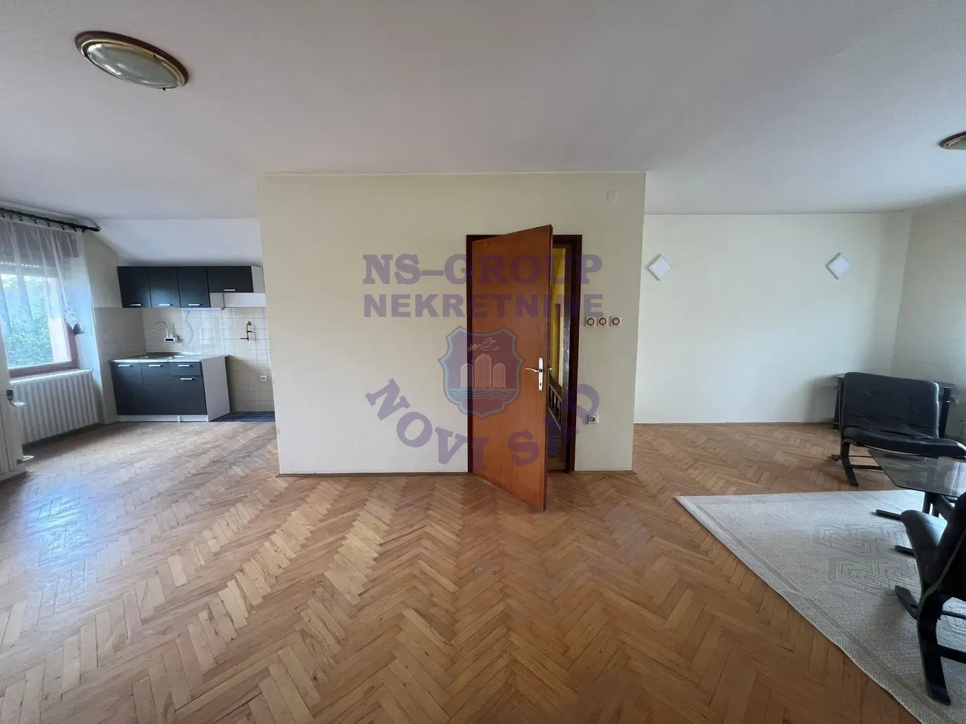 kuca na prodaju Bački Jarak 200m2 556551