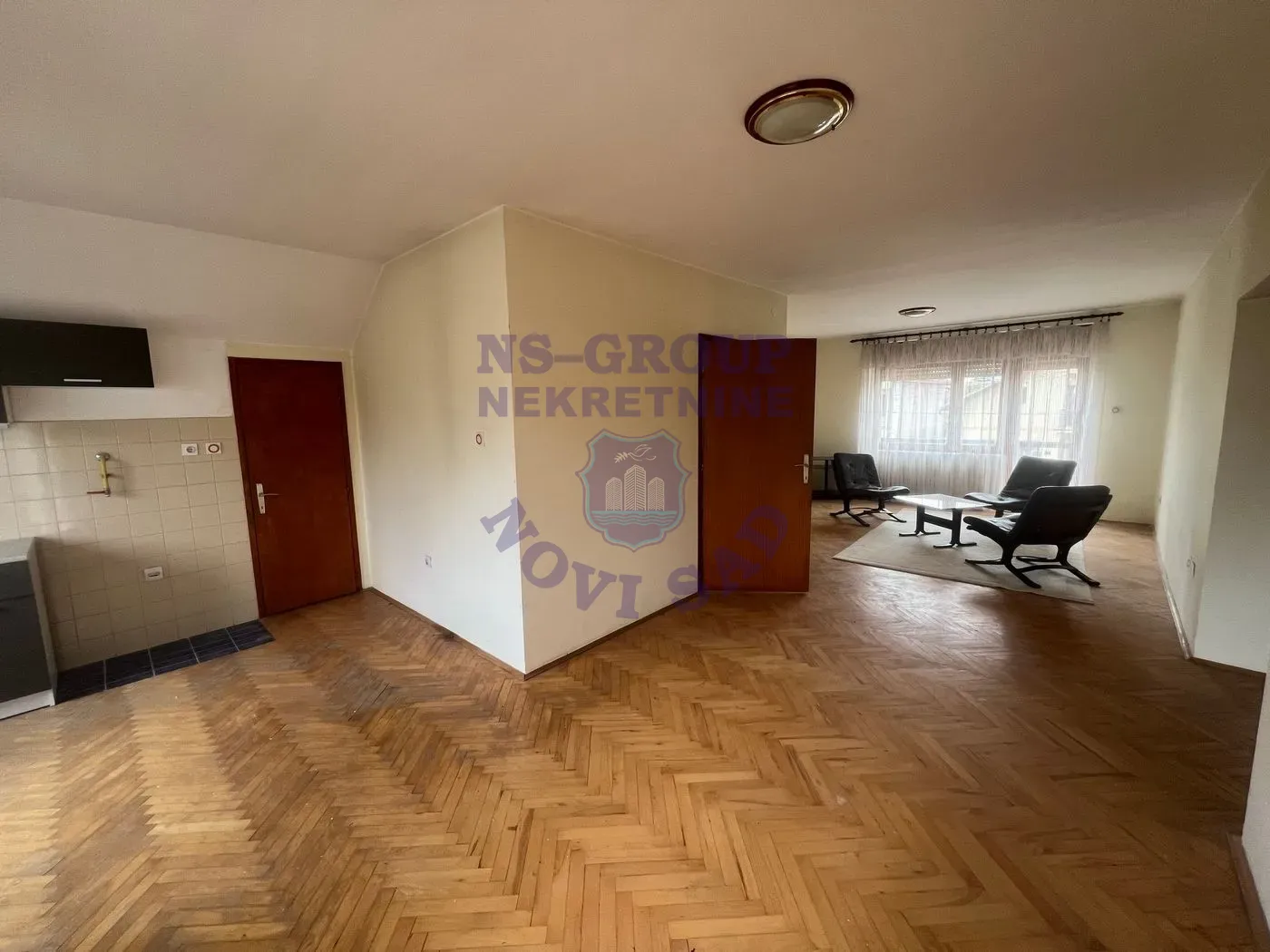 kuca na prodaju Bački Jarak 200m2 556551