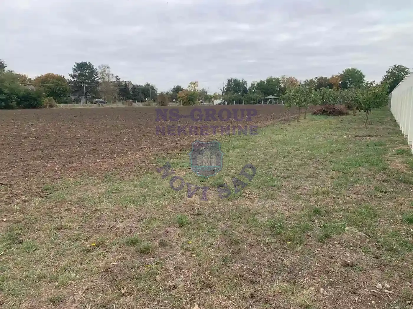 plac na prodaju Čenej, 5445m2 556848